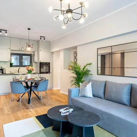 Daire Sunny 2br Flat - Location - 3 Balconies