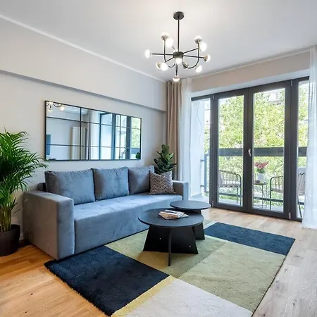 Daire Sunny 2br Flat - Location - 3 Balconies *