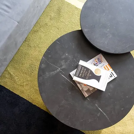 Daire Sunny 2br Flat - Location - 3 Balconies *