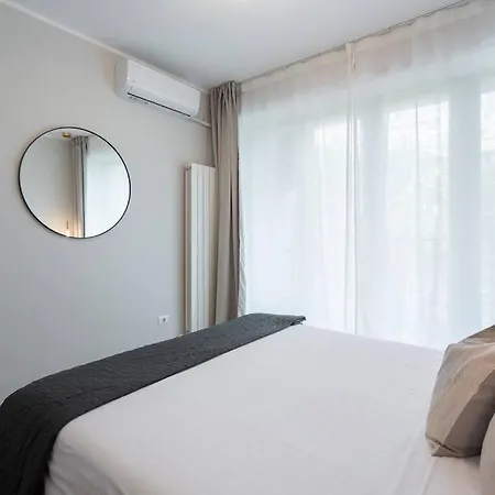 Sunny 2br Flat - Location - 3 Balconies Appartamento *