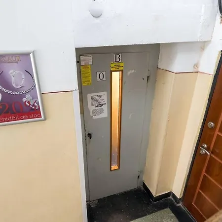 Sunny 2br Flat - Location - 3 Balconies Daire