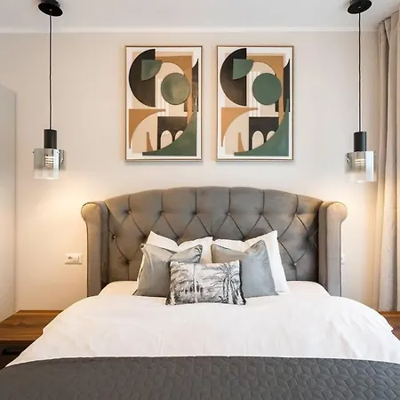 Daire Sunny 2br Flat - Location - 3 Balconies *