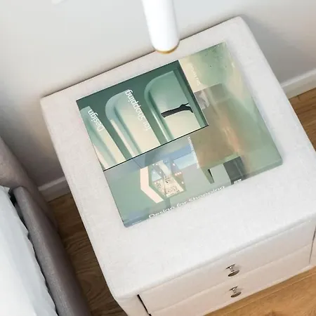 Sunny 2br Flat - Location - 3 Balconies Appartamento *