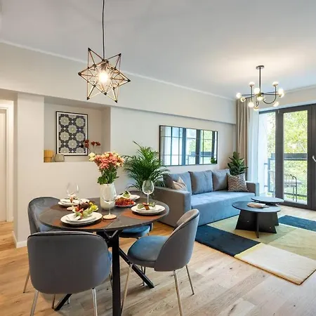 شقة Sunny 2br Flat - Location - 3 Balconies بوخارست