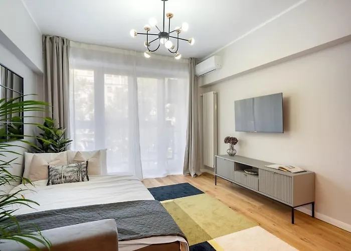 Sunny 2br Flat - Location - 3 Balconies Apartament