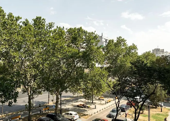 Sunny 2br Flat - Location - 3 Balconies Bucureşti