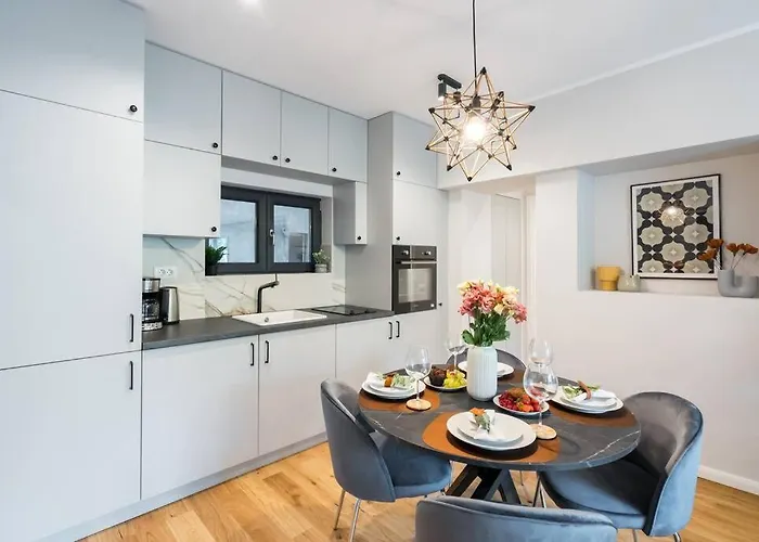 Apartament Sunny 2br Flat - Location - 3 Balconies