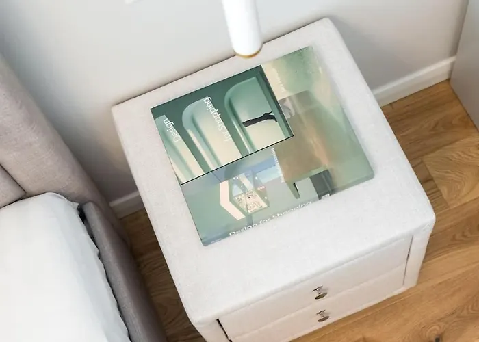 Sunny 2br Flat - Location - 3 Balconies Apartmán *