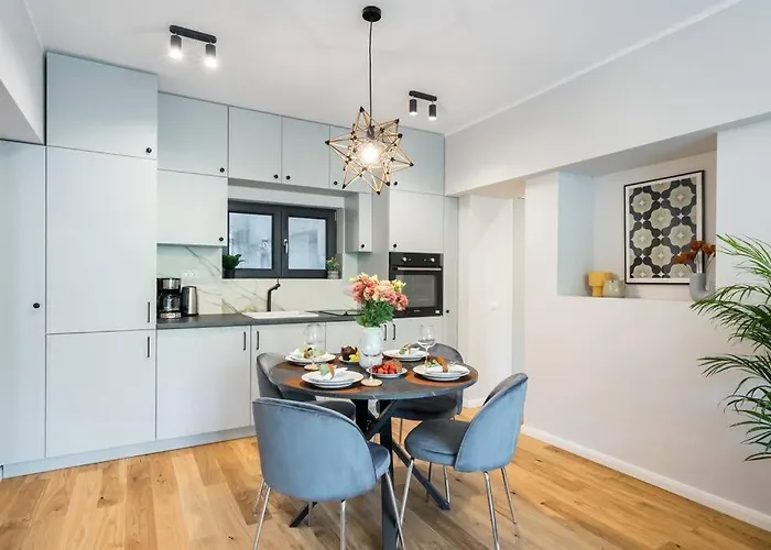 Sunny 2br Flat - Location - 3 Balconies Apartament Bucureşti