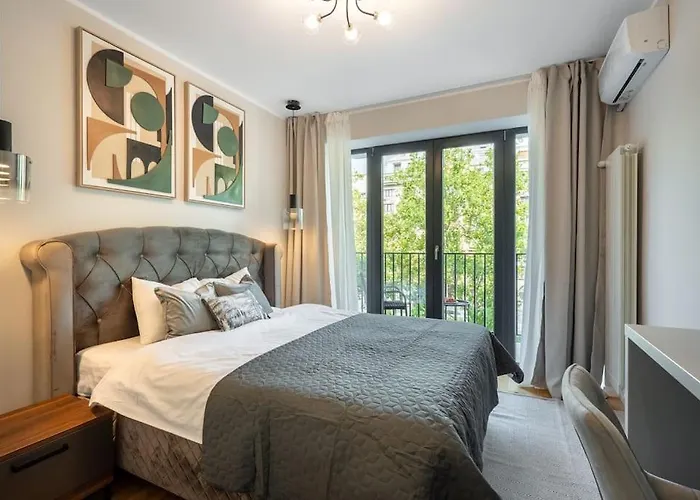 Sunny 2br Flat - Location - 3 Balconies Bucureşti