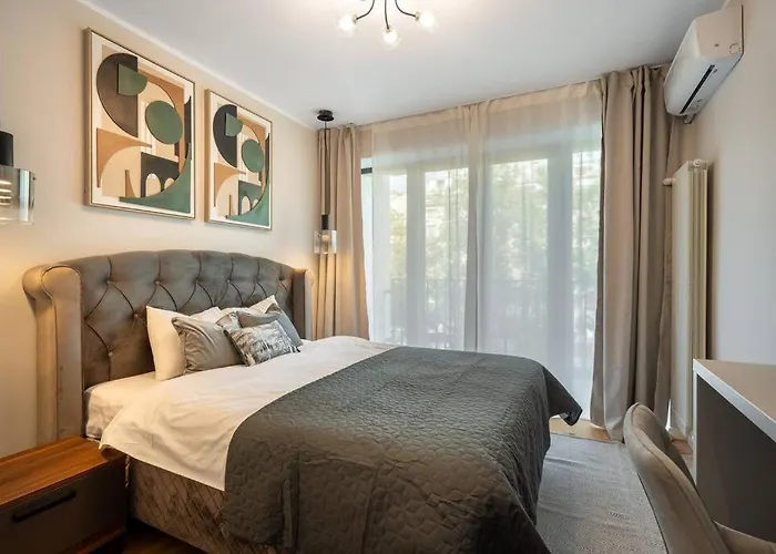 Sunny 2br Flat - Location - 3 Balconies Apartmán *