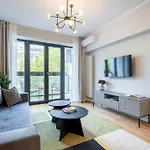 Sunny 2br Flat - Location - 3 Balconies Lejlighed Bukarest