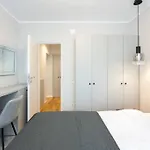 Lejlighed Sunny 2br Flat - Location - 3 Balconies Bukarest