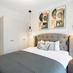 Sunny 2br Flat - Location - 3 Balconies *