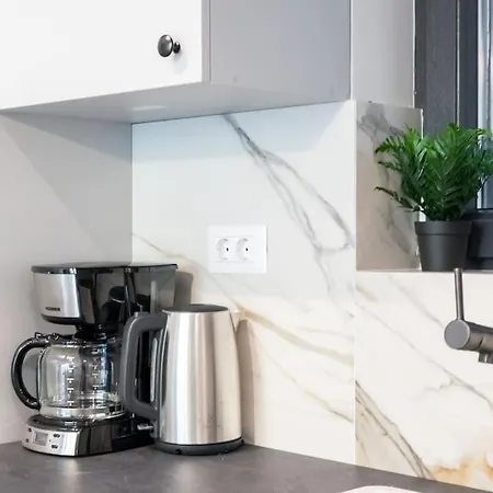 Sunny 2br Flat - Location - 3 Balconies Διαμέρισμα Βουκουρέστι